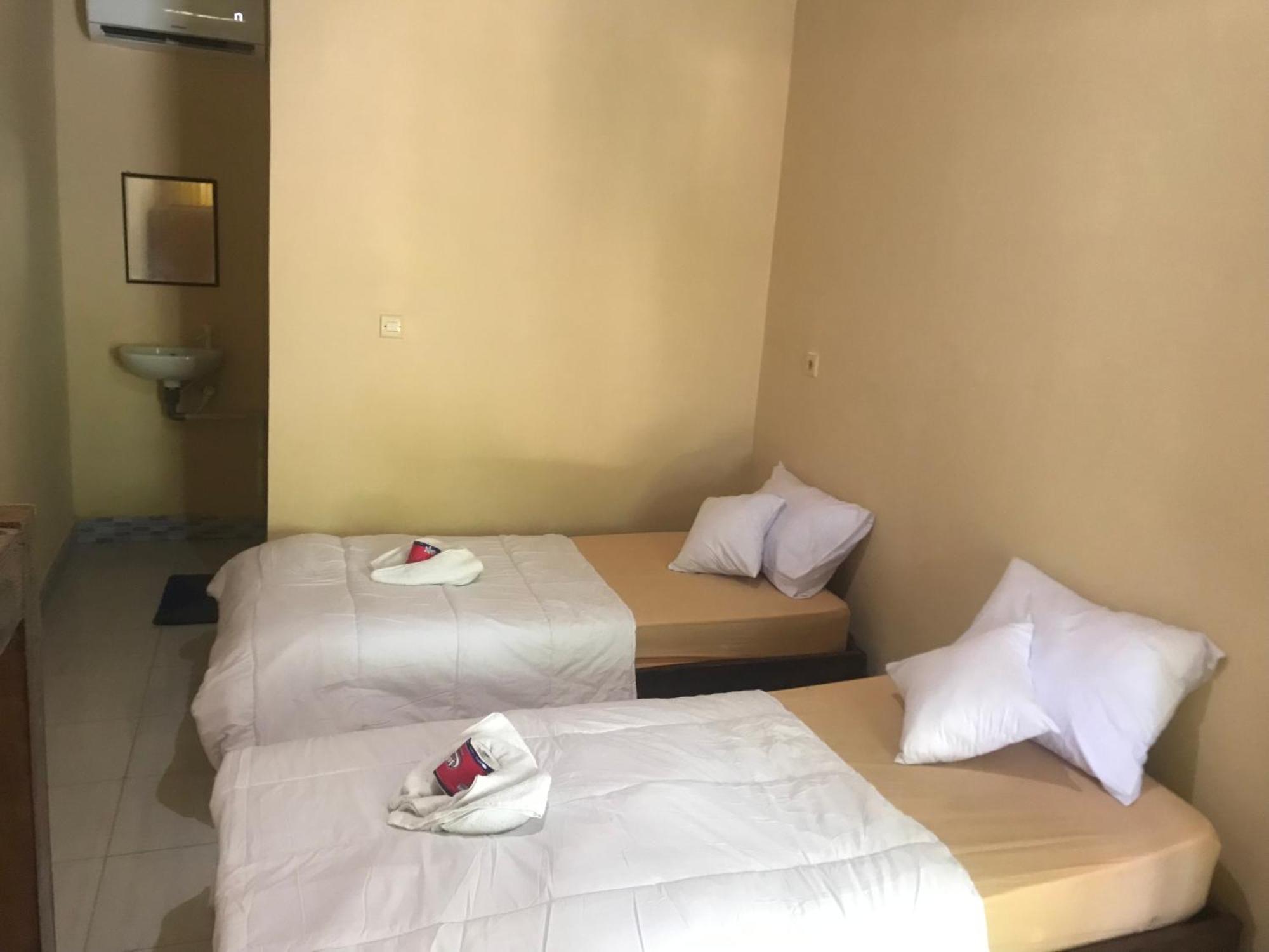 Kampung Homestay Kuta  Εξωτερικό φωτογραφία